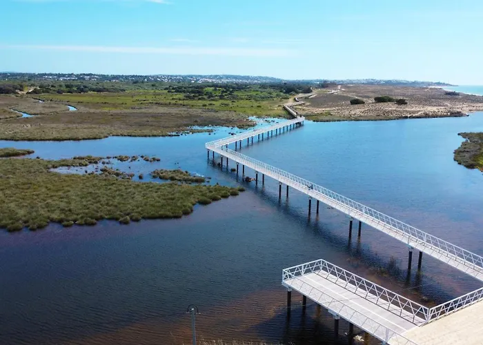 Beachfront Garden & - Indoor And Outdoor Pool
