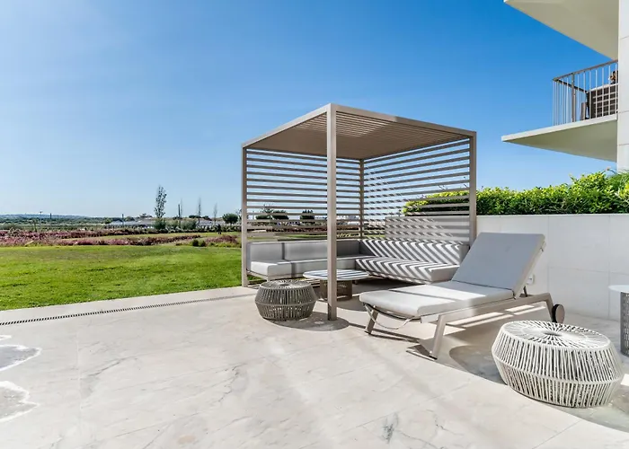 Διαμέρισμα Beachfront Garden & - Indoor And Outdoor Pool *