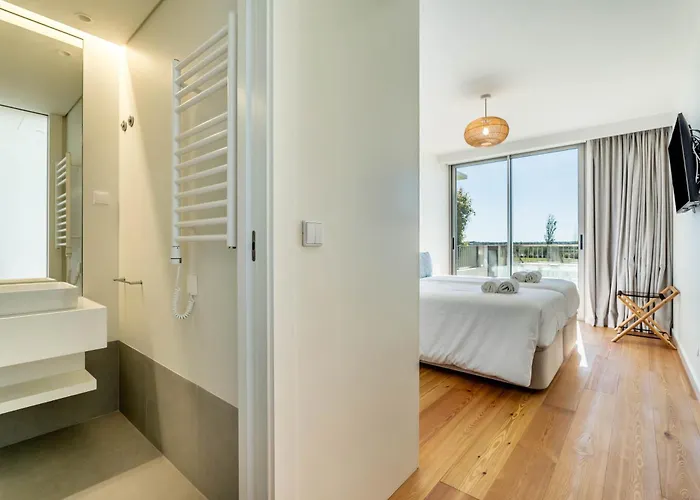 Beachfront Garden & - Indoor And Outdoor Pool Διαμέρισμα