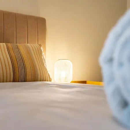 Beachfront Garden & - Indoor And Outdoor Pool Apartment Armacao de Pera