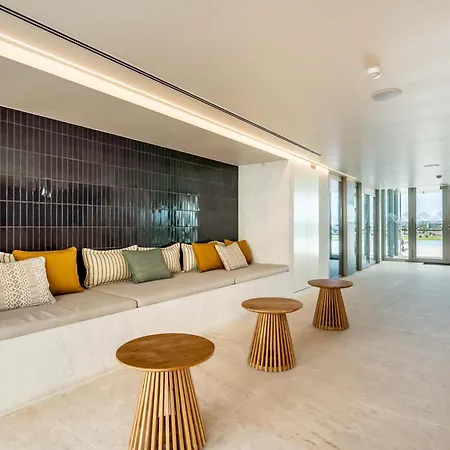 Beachfront Garden & - Indoor And Outdoor Pool