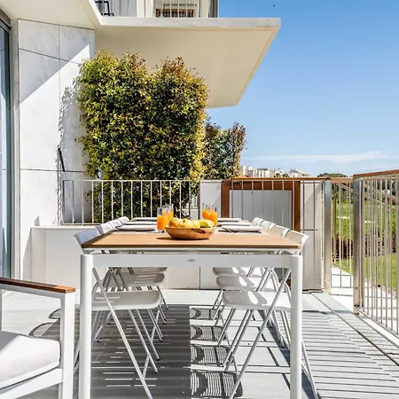 Apartamento Beachfront Garden & - Indoor And Outdoor Pool